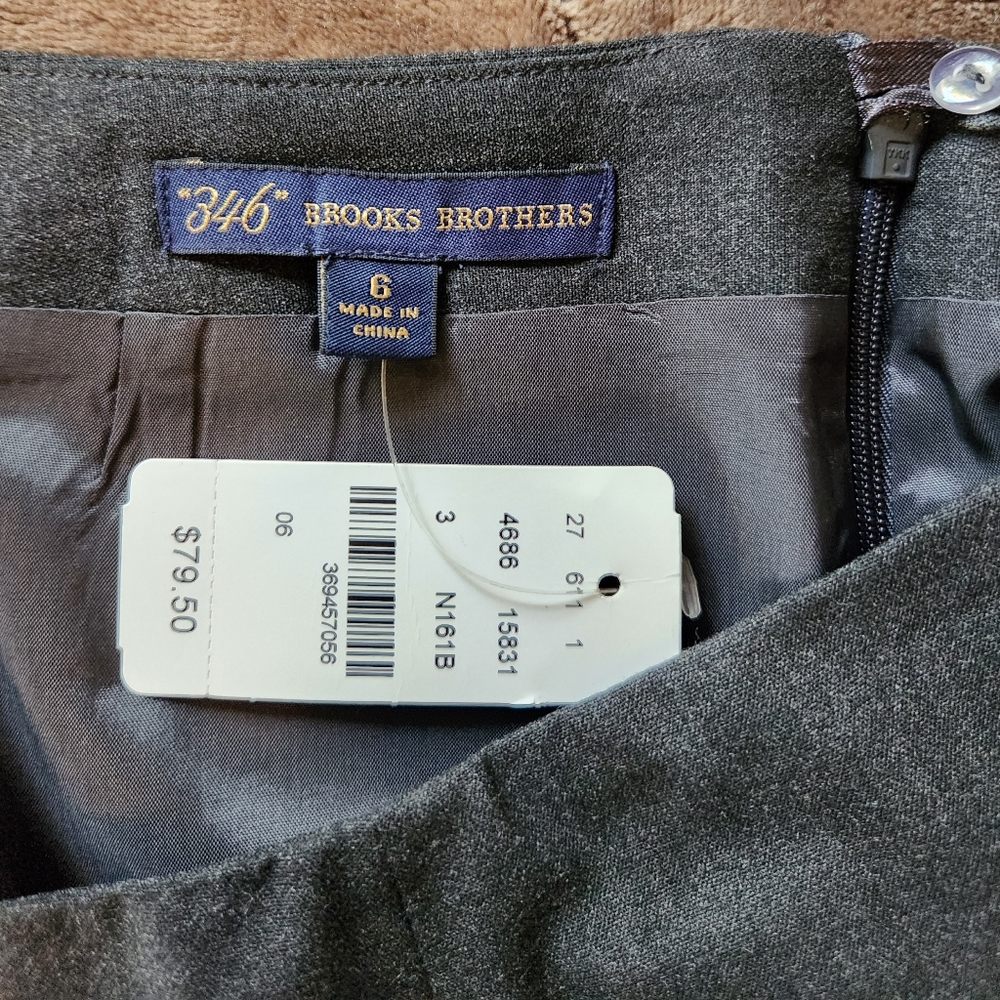 Brooks brothers, gray pencil skirt, Size 6